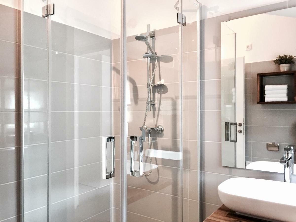 Apartmani Zivaljic Трогир Екстериор снимка