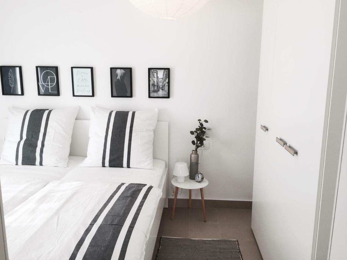 Apartmani Zivaljic Трогир Екстериор снимка